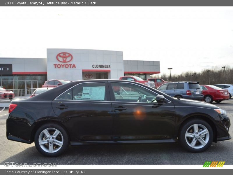 Attitude Black Metallic / Black 2014 Toyota Camry SE