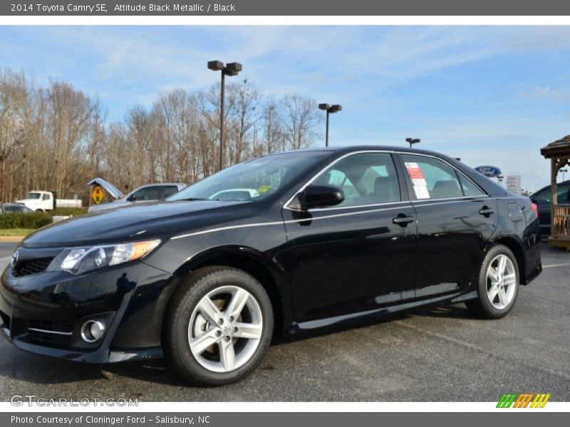 Attitude Black Metallic / Black 2014 Toyota Camry SE