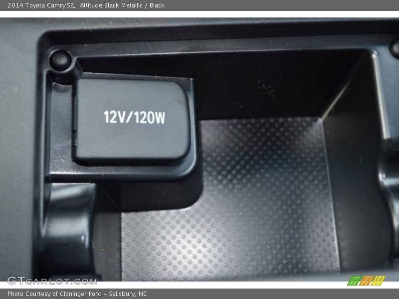 Attitude Black Metallic / Black 2014 Toyota Camry SE