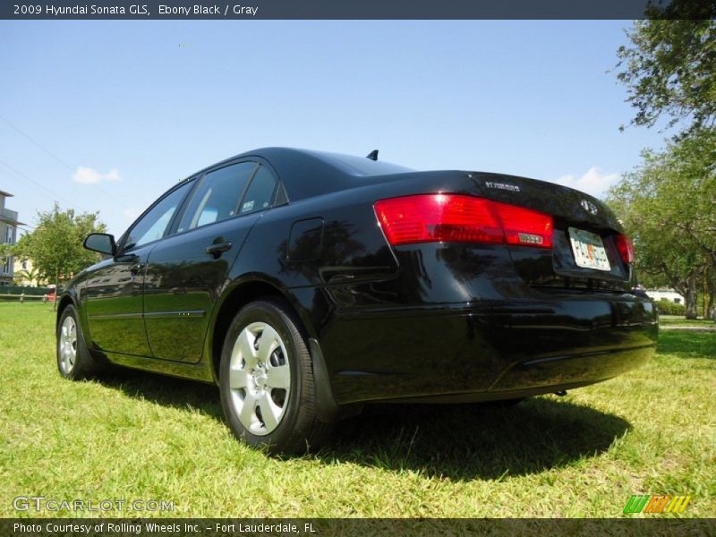 Ebony Black / Gray 2009 Hyundai Sonata GLS