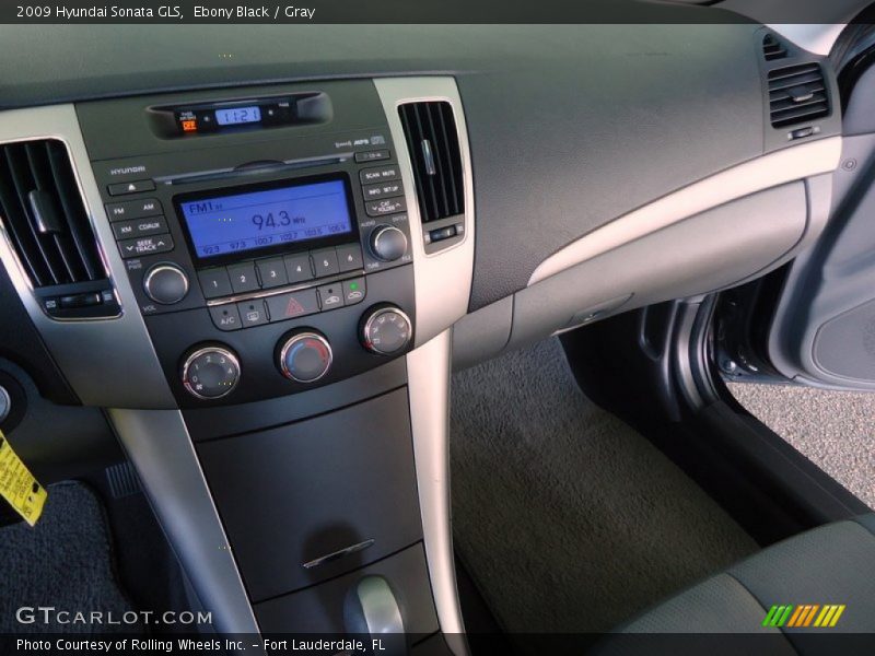 Ebony Black / Gray 2009 Hyundai Sonata GLS