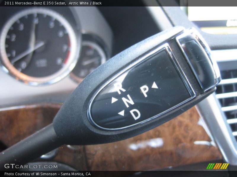 Arctic White / Black 2011 Mercedes-Benz E 350 Sedan
