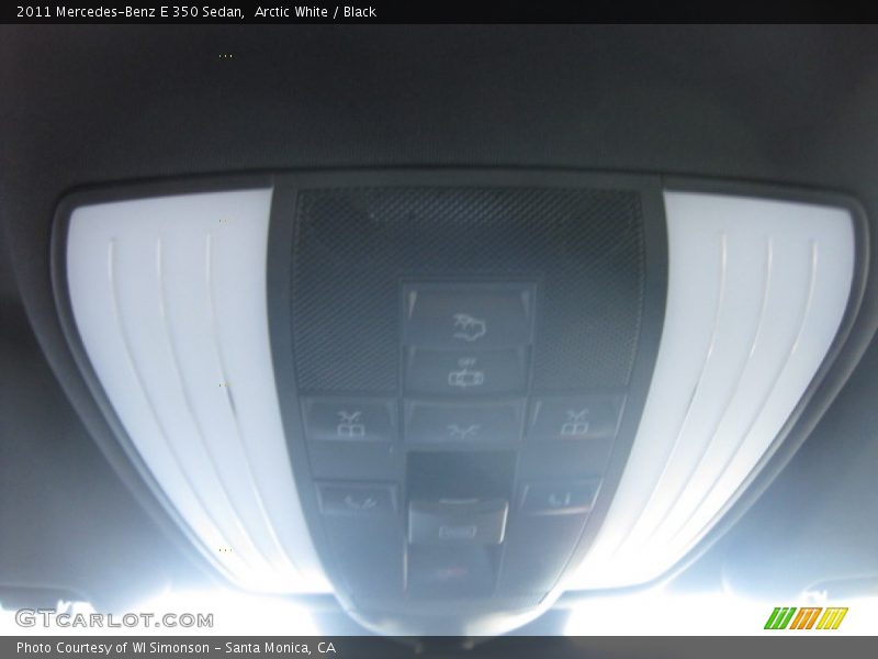 Arctic White / Black 2011 Mercedes-Benz E 350 Sedan