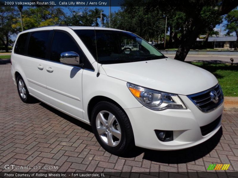 Calla Lilly White / Aero Grey 2009 Volkswagen Routan SEL