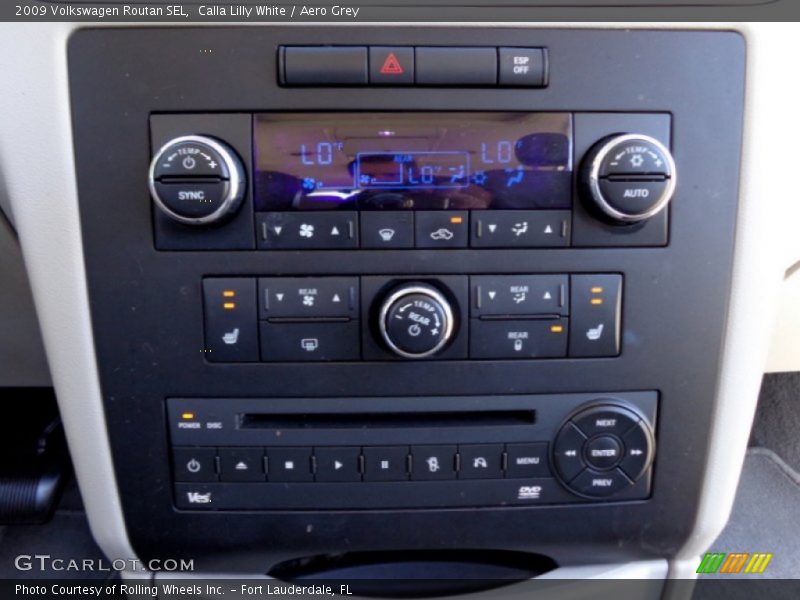 Calla Lilly White / Aero Grey 2009 Volkswagen Routan SEL