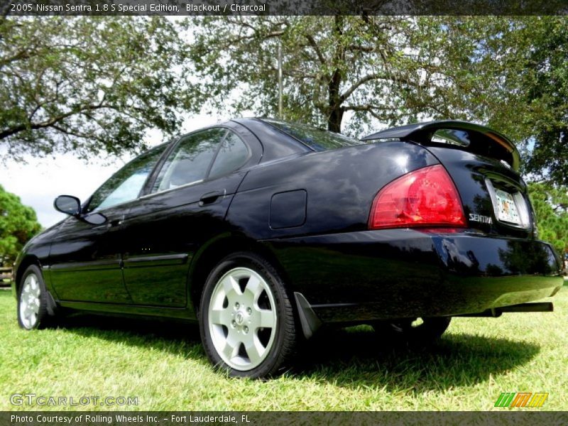 Blackout / Charcoal 2005 Nissan Sentra 1.8 S Special Edition