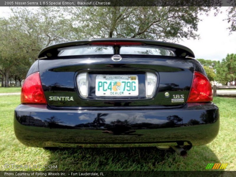Blackout / Charcoal 2005 Nissan Sentra 1.8 S Special Edition