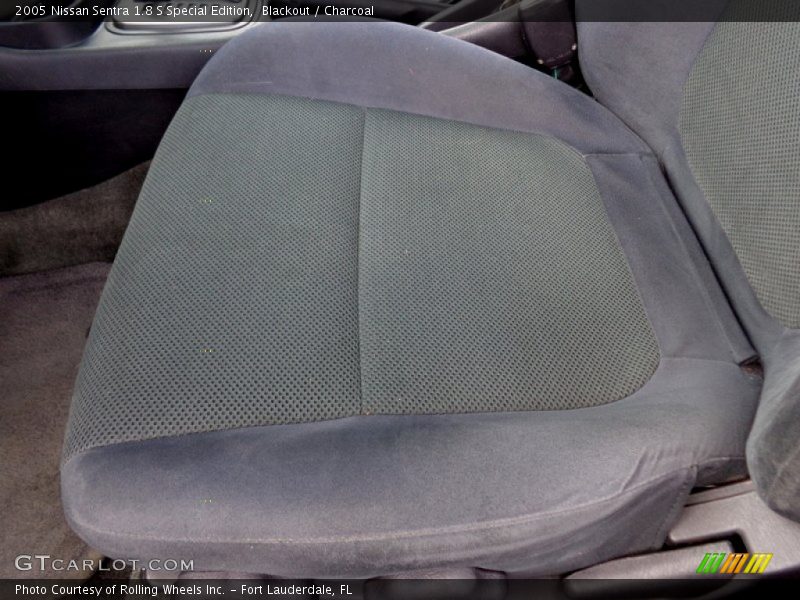 Blackout / Charcoal 2005 Nissan Sentra 1.8 S Special Edition