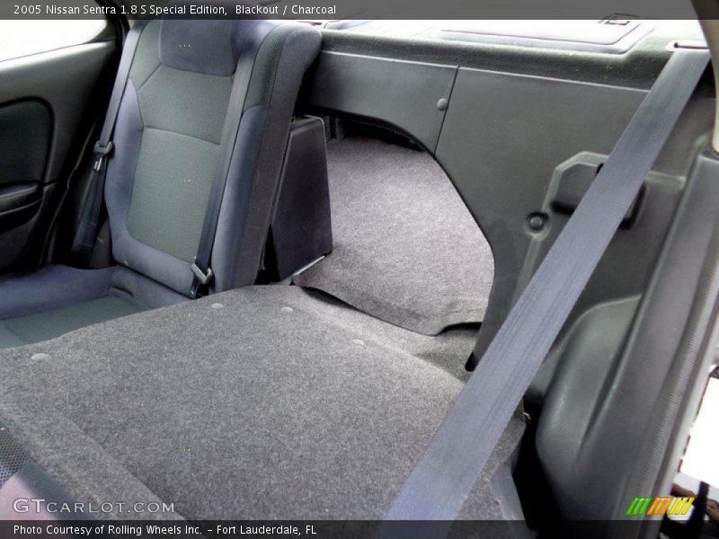 Blackout / Charcoal 2005 Nissan Sentra 1.8 S Special Edition