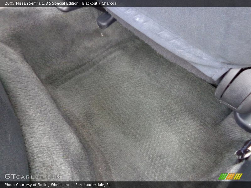 Blackout / Charcoal 2005 Nissan Sentra 1.8 S Special Edition