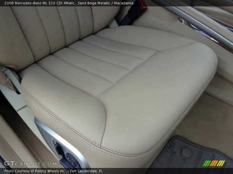 Sand Beige Metallic / Macadamia 2008 Mercedes-Benz ML 320 CDI 4Matic