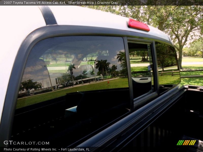 Silver Streak Mica / Graphite Gray 2007 Toyota Tacoma V6 Access Cab 4x4