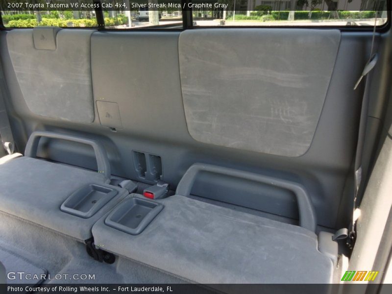 Silver Streak Mica / Graphite Gray 2007 Toyota Tacoma V6 Access Cab 4x4