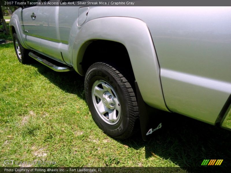 Silver Streak Mica / Graphite Gray 2007 Toyota Tacoma V6 Access Cab 4x4