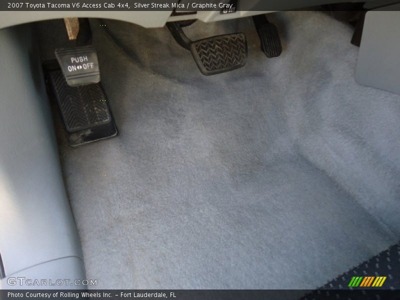 Silver Streak Mica / Graphite Gray 2007 Toyota Tacoma V6 Access Cab 4x4
