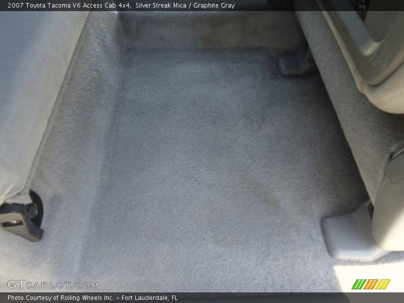 Silver Streak Mica / Graphite Gray 2007 Toyota Tacoma V6 Access Cab 4x4