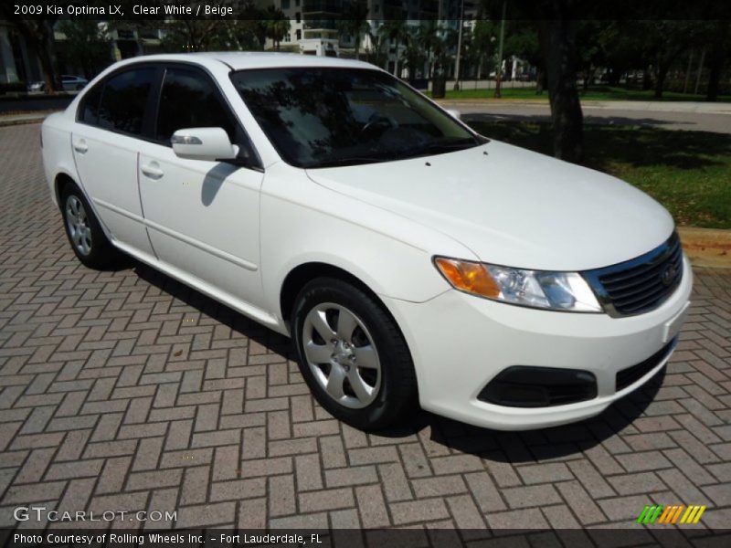 Front 3/4 View of 2009 Optima LX