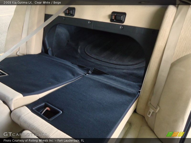Clear White / Beige 2009 Kia Optima LX