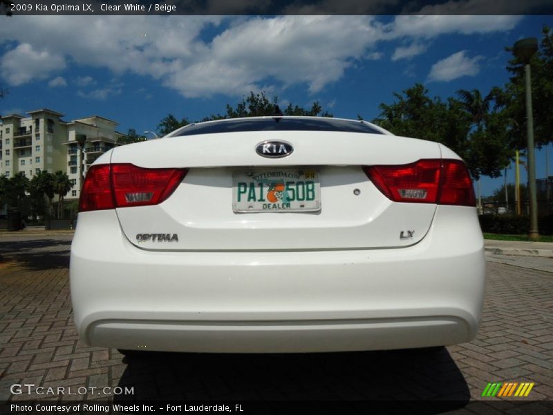 Clear White / Beige 2009 Kia Optima LX