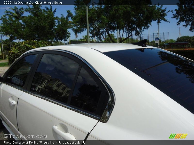 Clear White / Beige 2009 Kia Optima LX