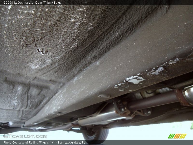 Undercarriage of 2009 Optima LX