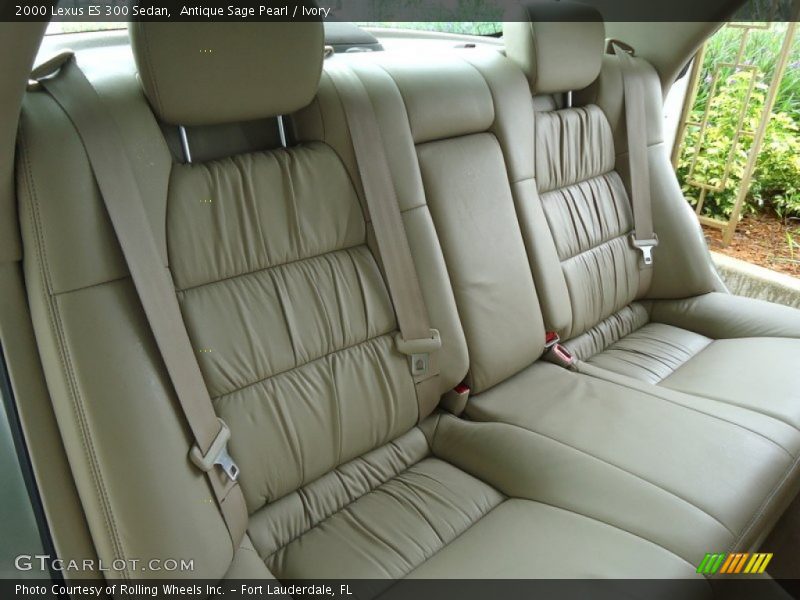Rear Seat of 2000 ES 300 Sedan