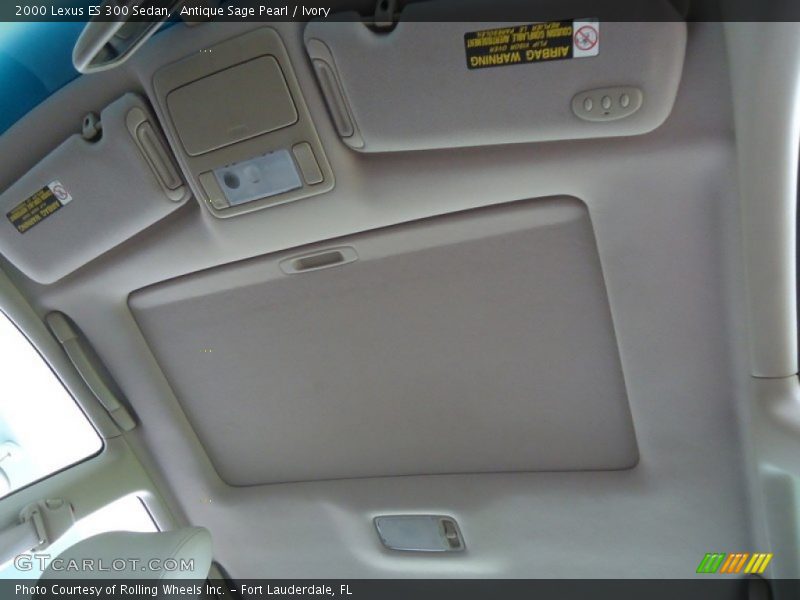 Antique Sage Pearl / Ivory 2000 Lexus ES 300 Sedan