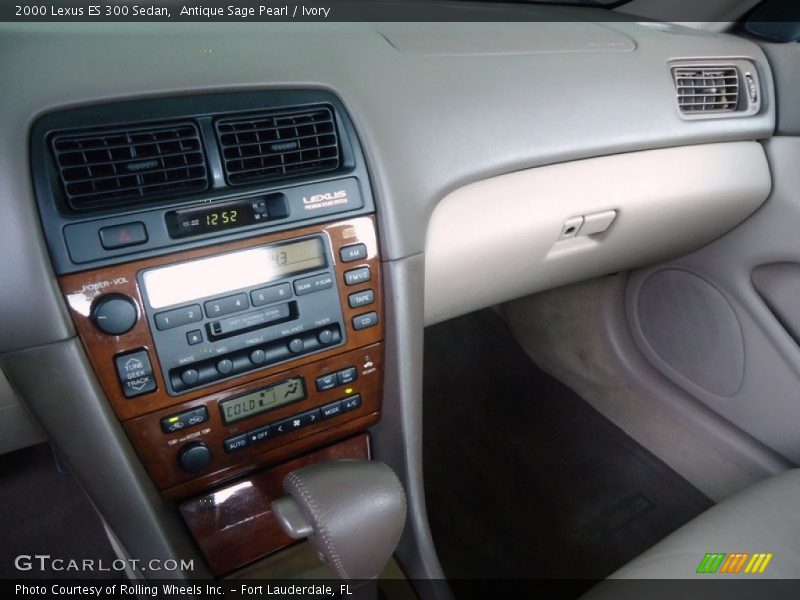 Antique Sage Pearl / Ivory 2000 Lexus ES 300 Sedan