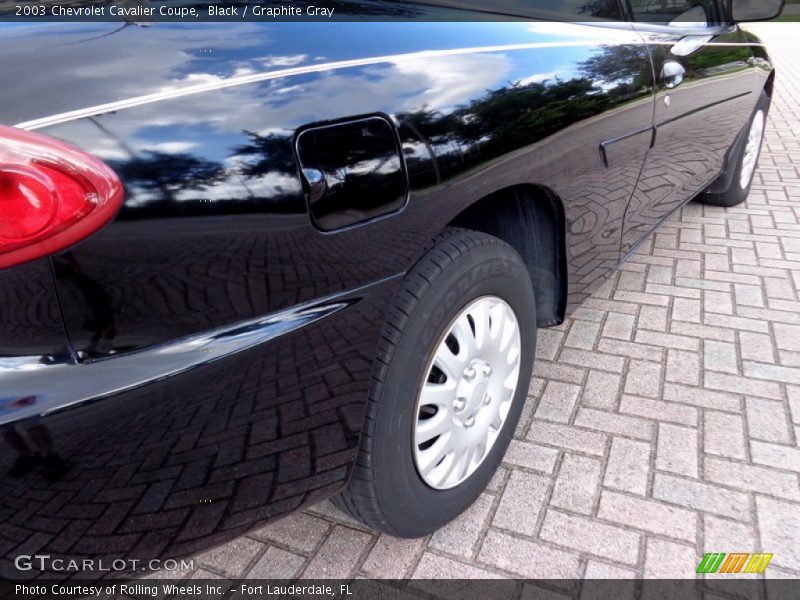 Black / Graphite Gray 2003 Chevrolet Cavalier Coupe