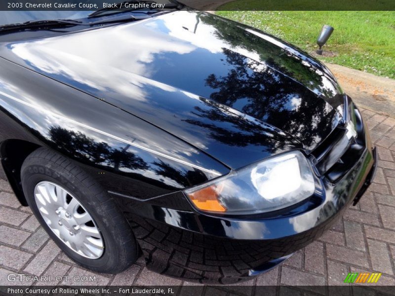 Black / Graphite Gray 2003 Chevrolet Cavalier Coupe