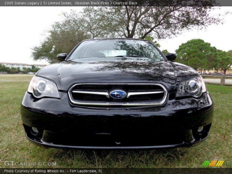 Obsidian Black Pearl / Charcoal Black 2005 Subaru Legacy 2.5i Limited Sedan