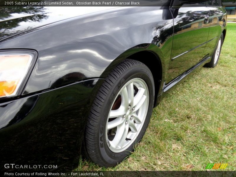 Obsidian Black Pearl / Charcoal Black 2005 Subaru Legacy 2.5i Limited Sedan