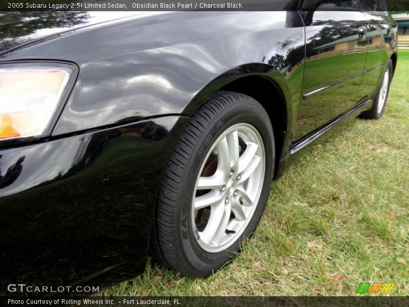 Obsidian Black Pearl / Charcoal Black 2005 Subaru Legacy 2.5i Limited Sedan