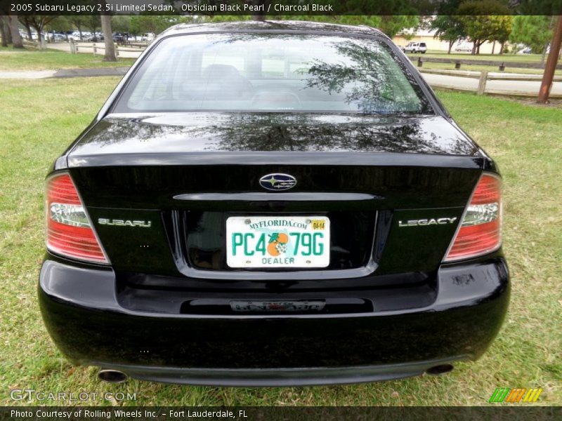 Obsidian Black Pearl / Charcoal Black 2005 Subaru Legacy 2.5i Limited Sedan