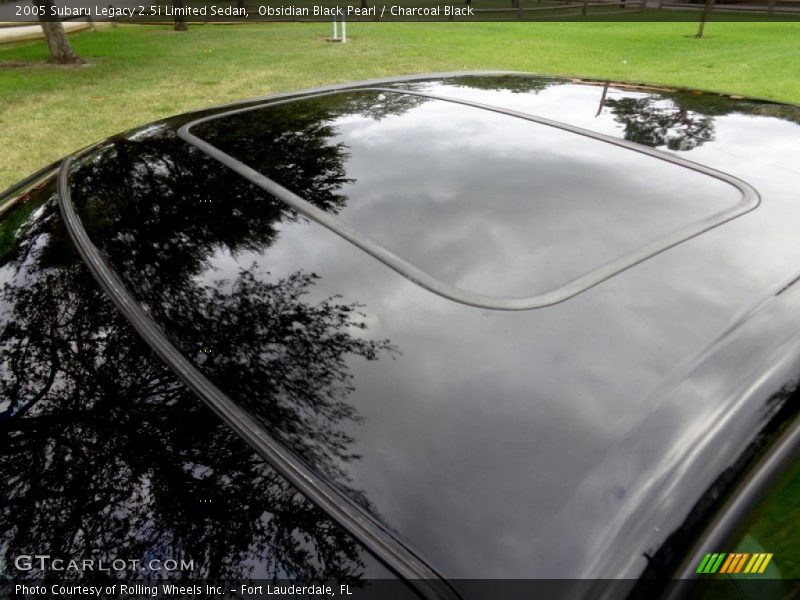 Obsidian Black Pearl / Charcoal Black 2005 Subaru Legacy 2.5i Limited Sedan