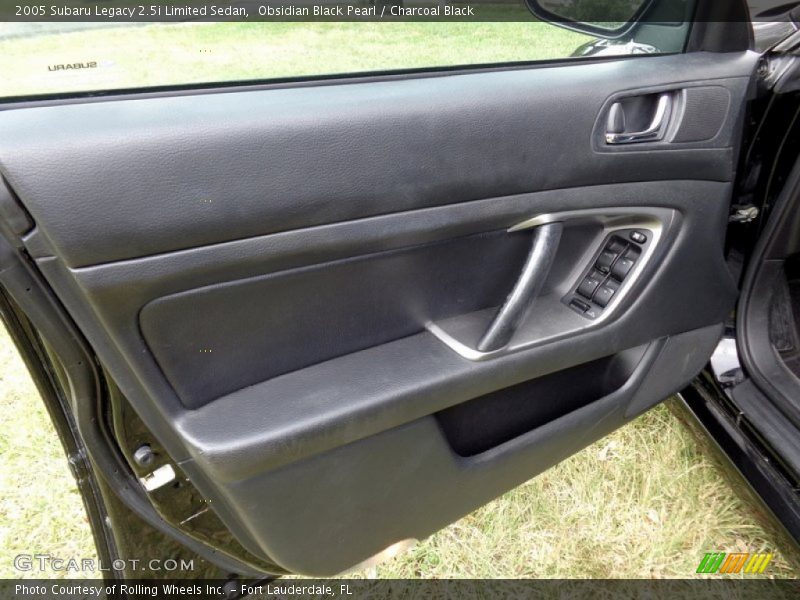 Obsidian Black Pearl / Charcoal Black 2005 Subaru Legacy 2.5i Limited Sedan