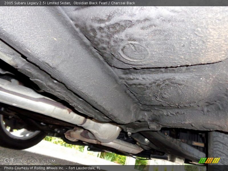 Obsidian Black Pearl / Charcoal Black 2005 Subaru Legacy 2.5i Limited Sedan