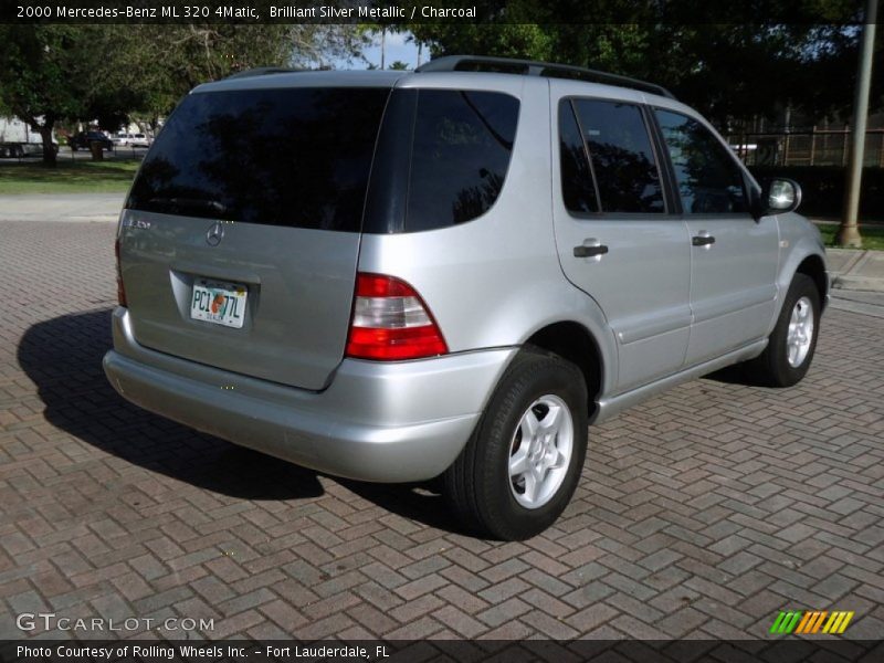 Brilliant Silver Metallic / Charcoal 2000 Mercedes-Benz ML 320 4Matic
