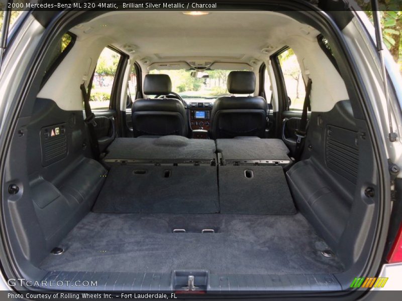 Brilliant Silver Metallic / Charcoal 2000 Mercedes-Benz ML 320 4Matic