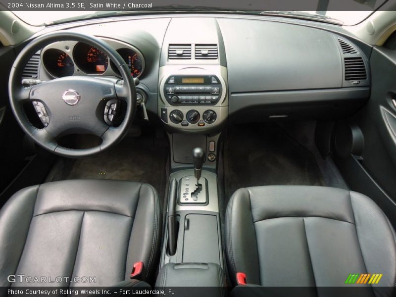 Satin White / Charcoal 2004 Nissan Altima 3.5 SE