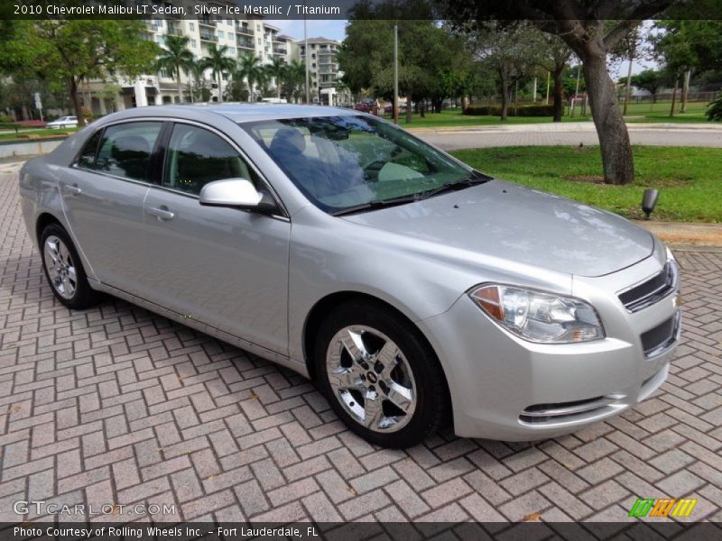 Front 3/4 View of 2010 Malibu LT Sedan