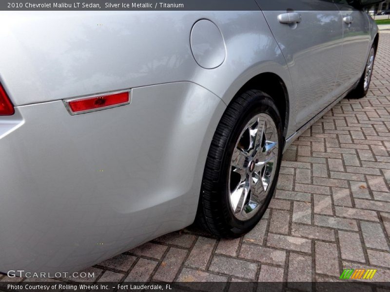 Silver Ice Metallic / Titanium 2010 Chevrolet Malibu LT Sedan