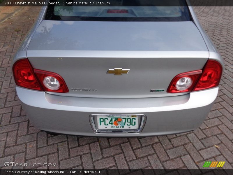 Silver Ice Metallic / Titanium 2010 Chevrolet Malibu LT Sedan