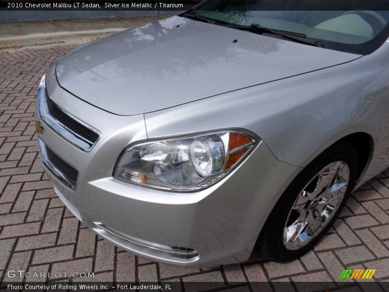 Silver Ice Metallic / Titanium 2010 Chevrolet Malibu LT Sedan