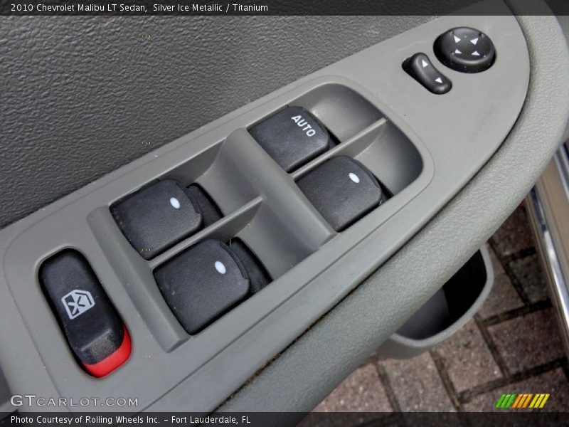 Silver Ice Metallic / Titanium 2010 Chevrolet Malibu LT Sedan