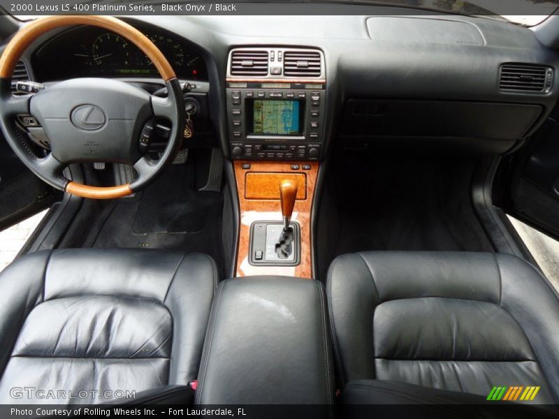 Dashboard of 2000 LS 400 Platinum Series