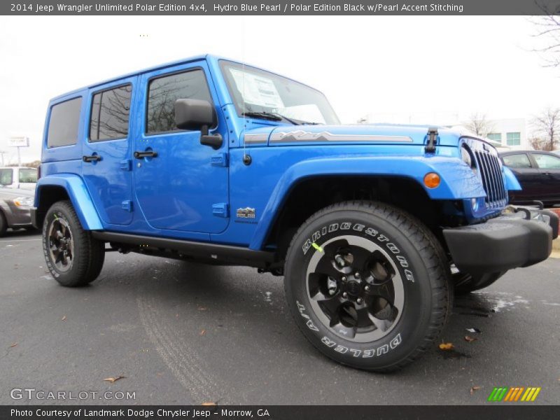 Front 3/4 View of 2014 Wrangler Unlimited Polar Edition 4x4