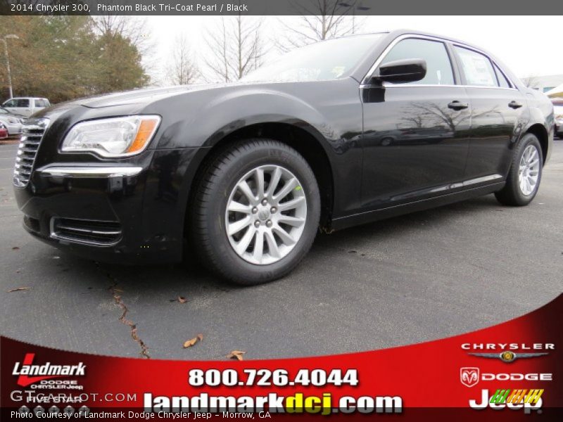 Phantom Black Tri-Coat Pearl / Black 2014 Chrysler 300