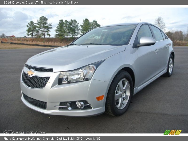 Silver Ice Metallic / Jet Black 2014 Chevrolet Cruze LT