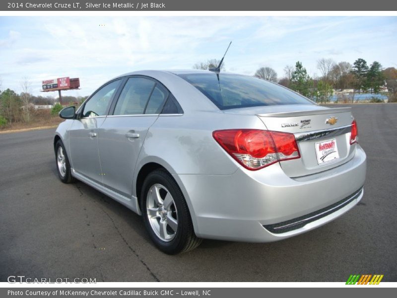 Silver Ice Metallic / Jet Black 2014 Chevrolet Cruze LT